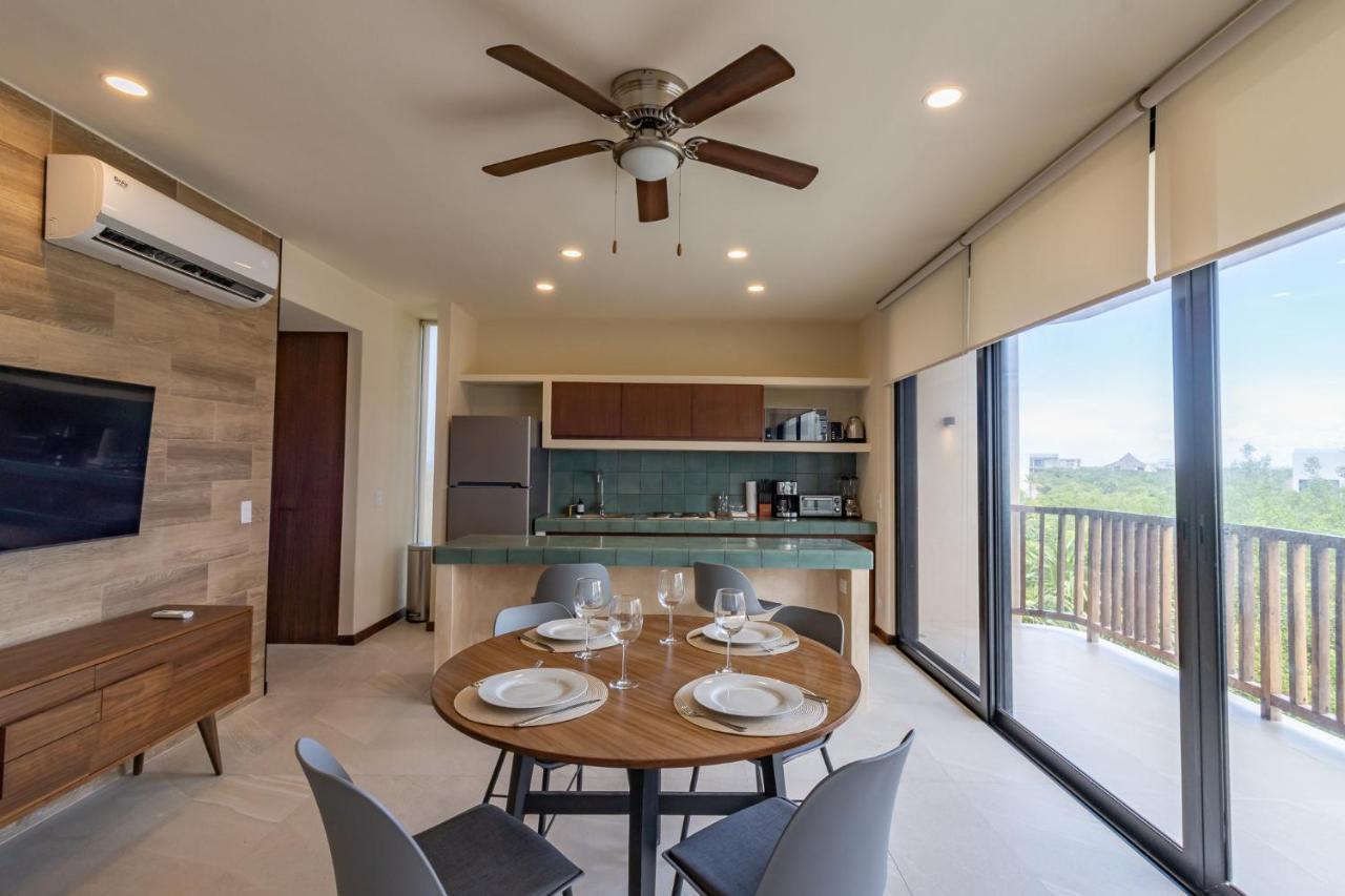 Ocean View 2 Bedroom Apartment In Punta Cocos - D201 홀박스아일랜드 외부 사진